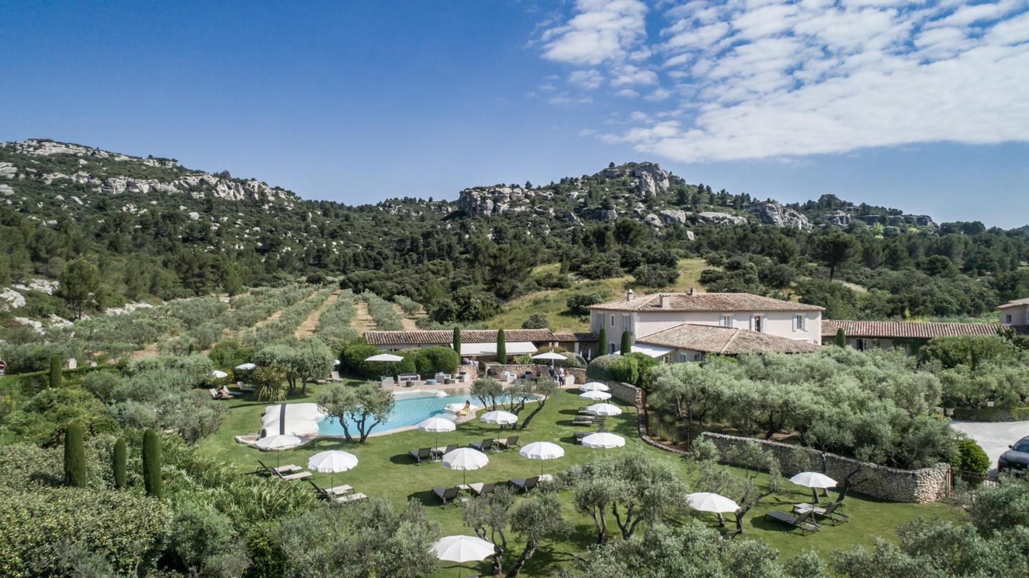 Mas De L'Oulivie Hotel Ле Бо дьо Прованс Екстериор снимка